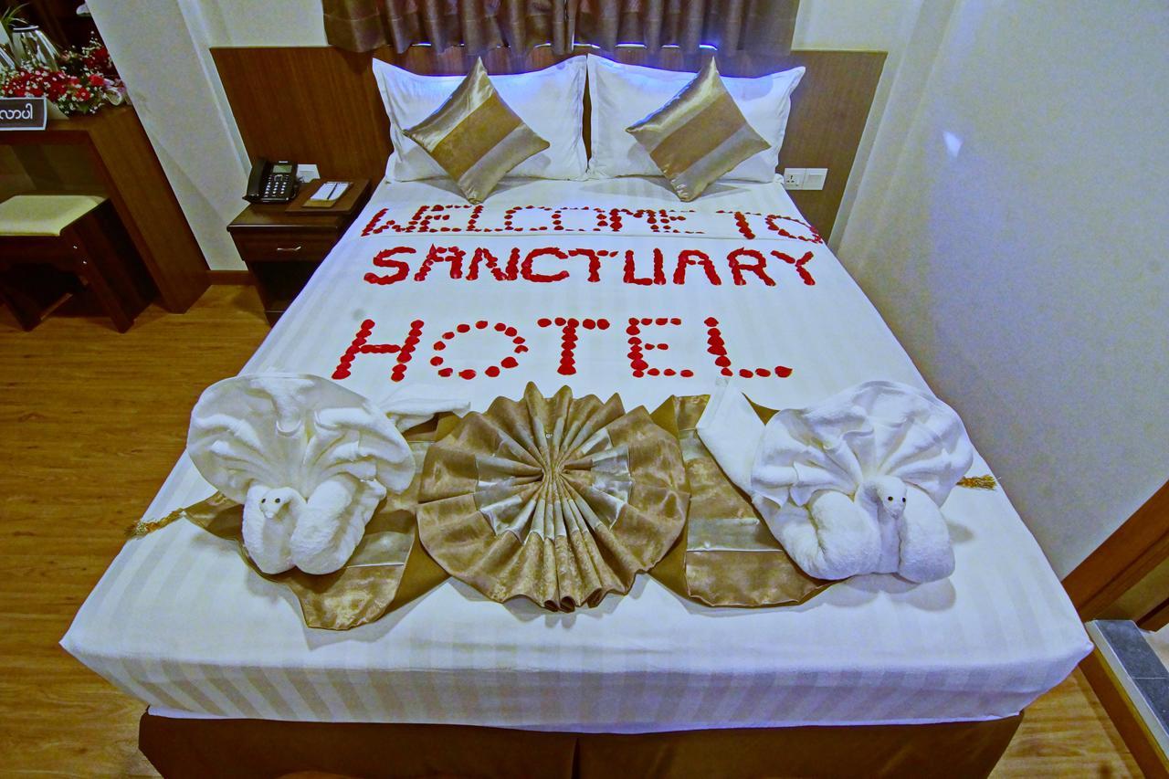 Sanctuary Hotel Mandalay Eksteriør billede